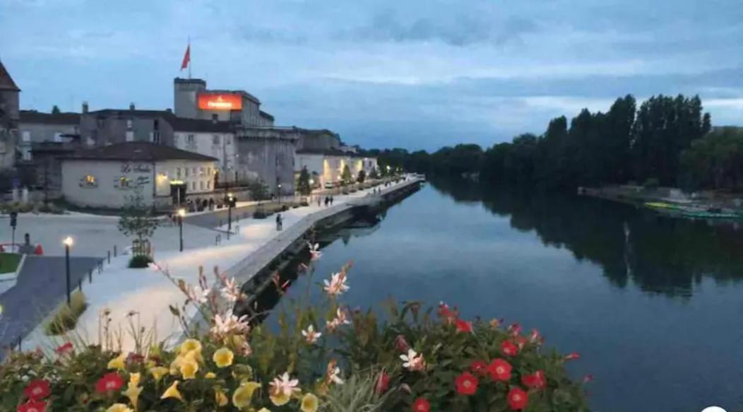 Le Charmant # Coeur De Cognac # Courette Exteriör bild